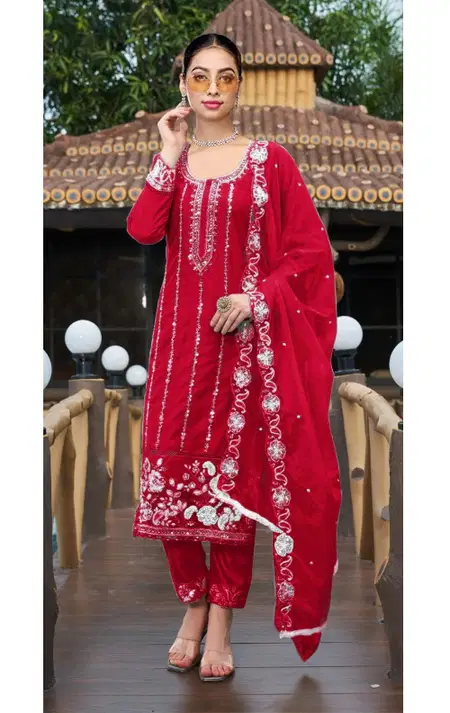 Bilqis B 135 M To P Fox Georgette Pakistani Salwar Suits Suppliers In India
